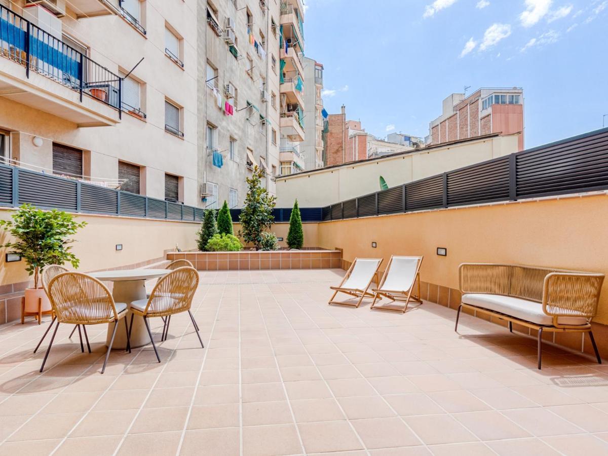 Limehome Barcelona Carrer De Besalu 90 - Estancia Temporal Eksteriør bilde